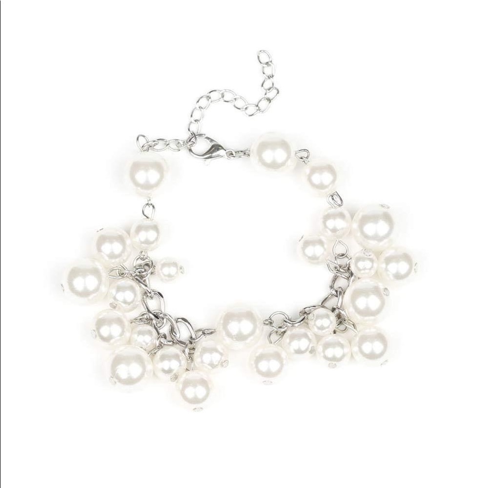 Pearl bracelet
